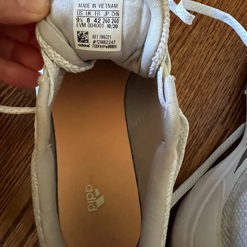 Adidas GOLF shoes. Very gentle wear. Excellent condition. White and silver - Picture 5 of 6